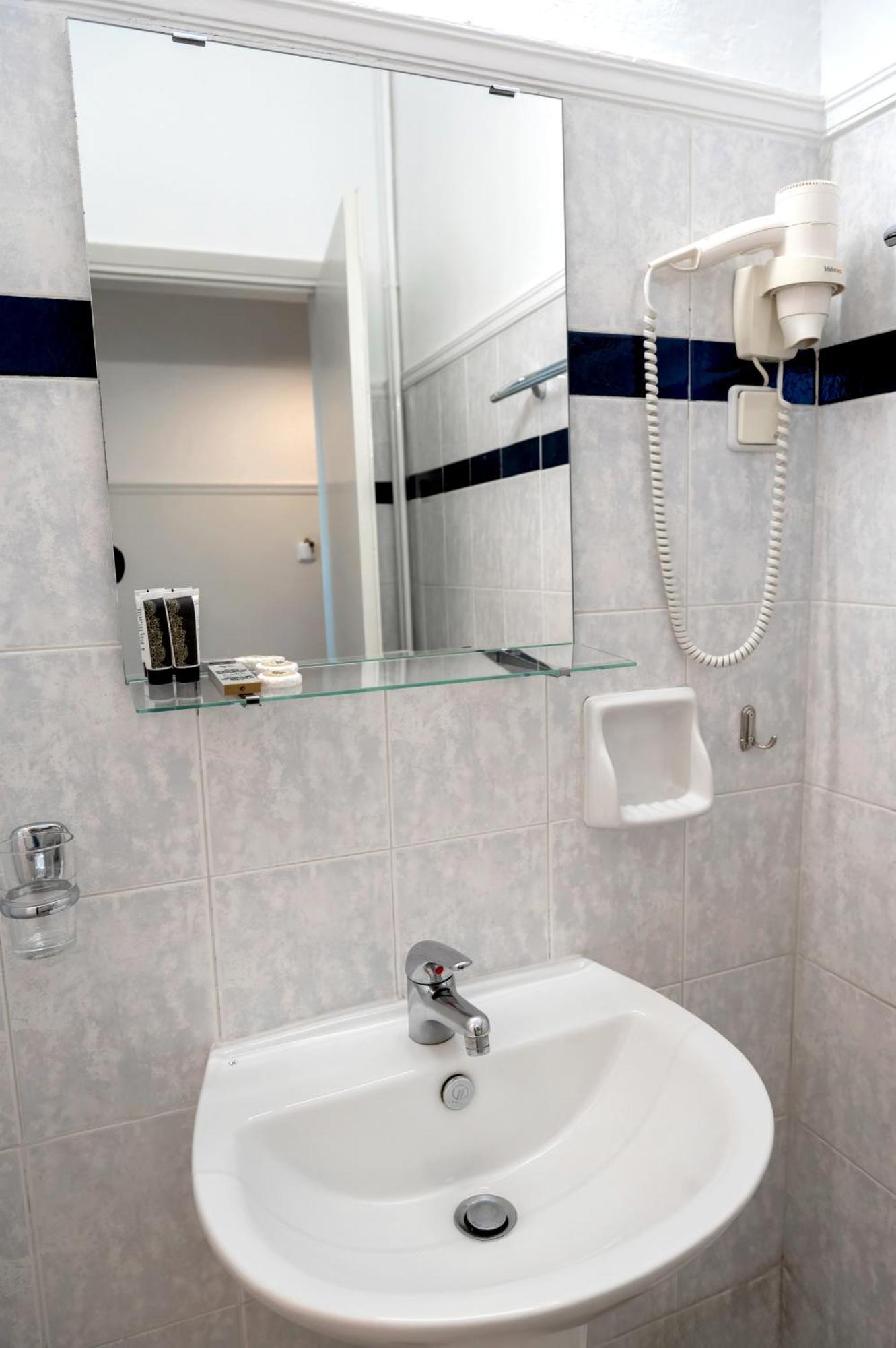 Anesis Hotel Kozani Esterno foto