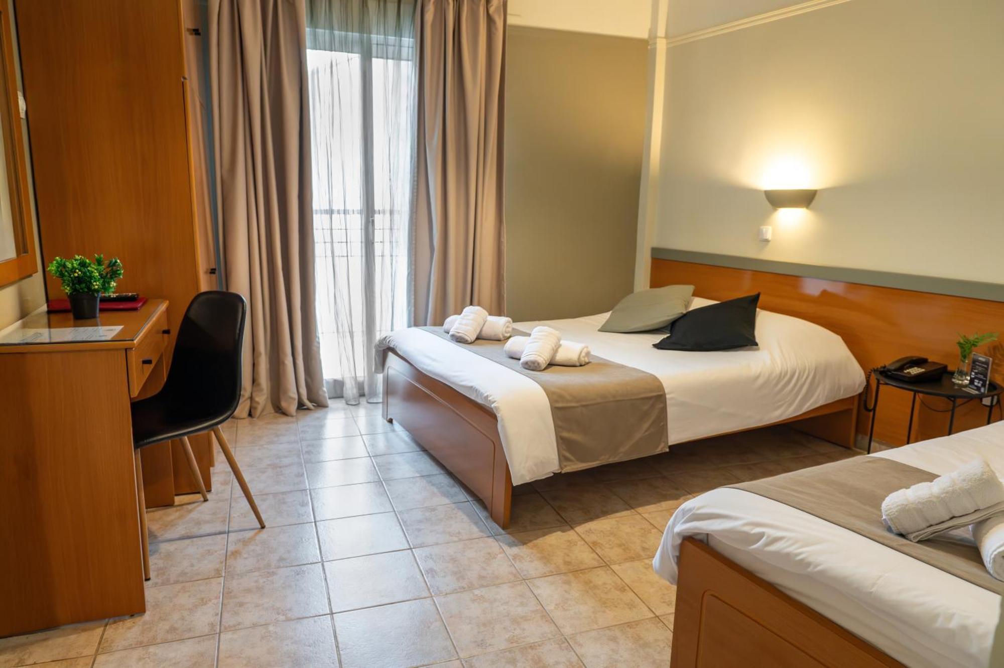 Anesis Hotel Kozani Esterno foto