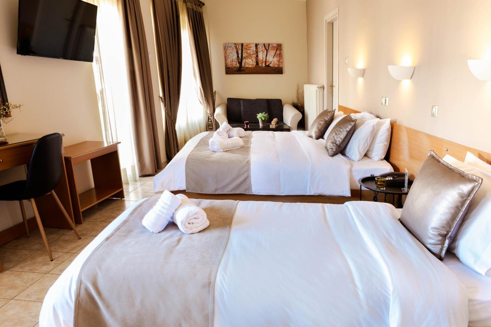 Anesis Hotel Kozani Esterno foto