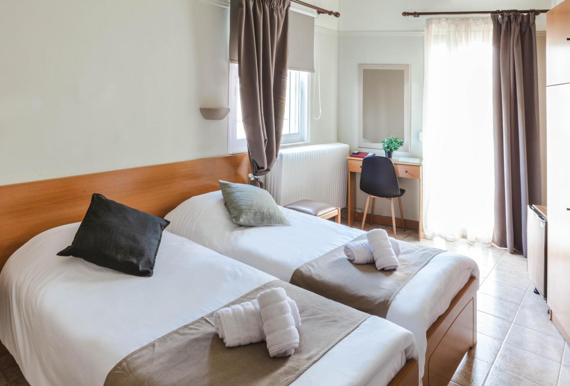 Anesis Hotel Kozani Esterno foto